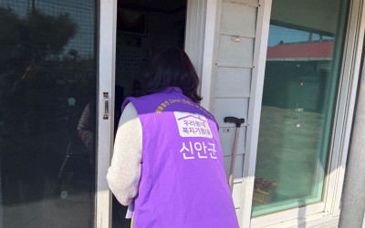 [신안군]폭염에 어르신들 안부살피기 활동