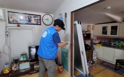 [강진군 신전면] 대상자 가구 노후 창호 교…