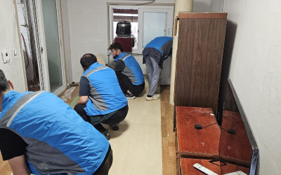 [함평군 월야면] 취약계층 도배장판 교체 봉…