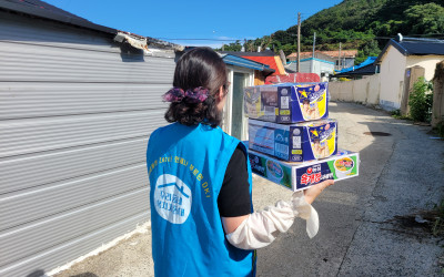 [완도군] 위기가구 부식지원 및 안부살피기