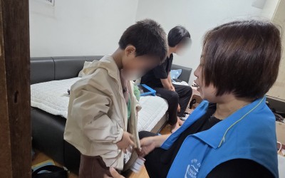 [장성군] 통합사례관리가구 후원 의류 및 식…