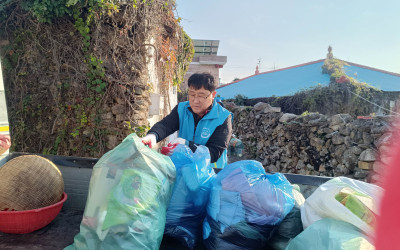 [완도군 청산면]독거어르신댁 쓰레기 수거 및…